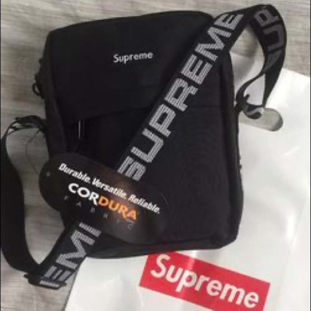 Supreme Shoulder Bag SS18